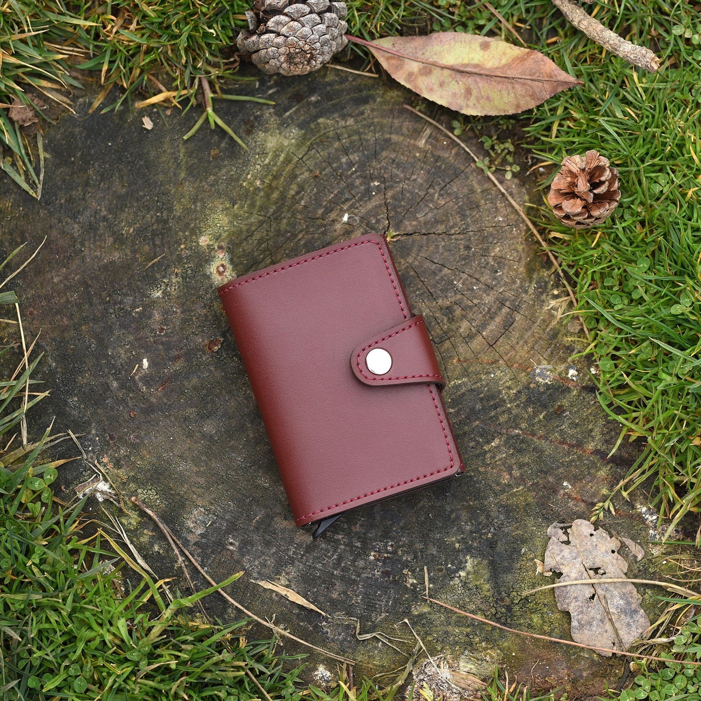 The Sentinel RFID Cardholder